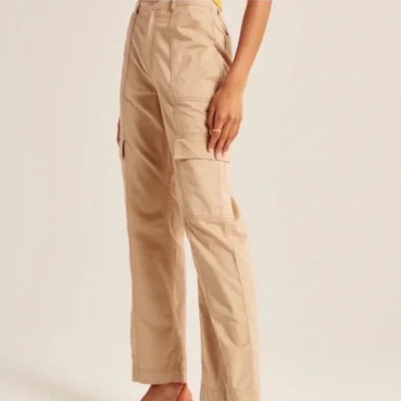 A&F Relaxed Utility Pants - Picture 2 of 2